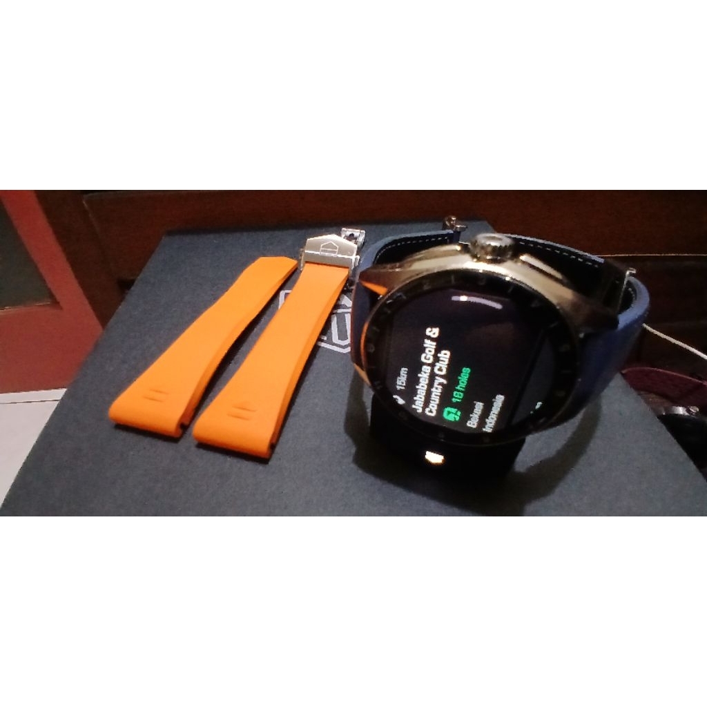 Tag Heuer Connected Calibre E4 42mm SBR8010.BC6636 With Extra Strap