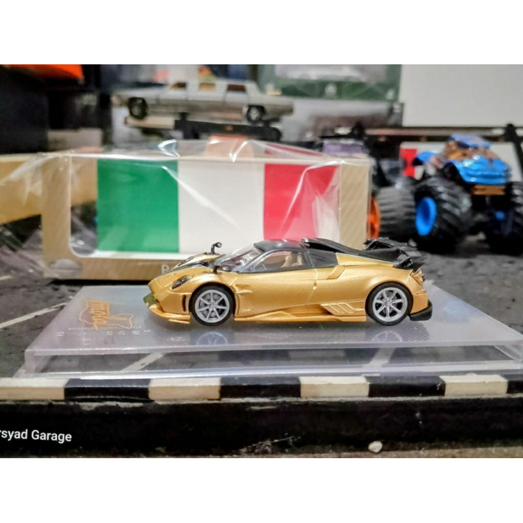 Diecast CM Model Pagani Imola Gold