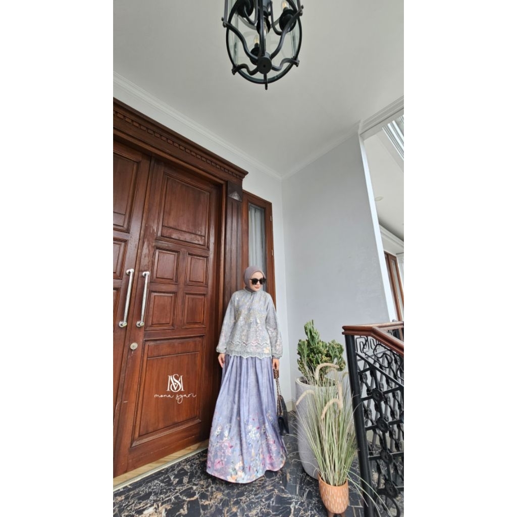 Marwah One Set by Mona Syar'i by S.E Original - Dress dengan Bahan Dealova & Hq Chantilly