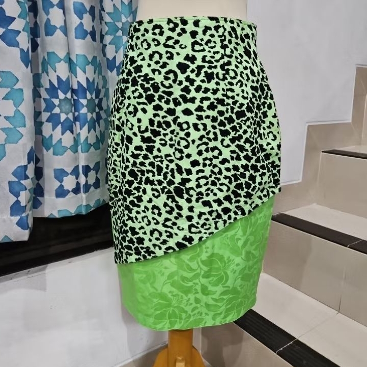 Rok Leopard Hijau Istante uk. M