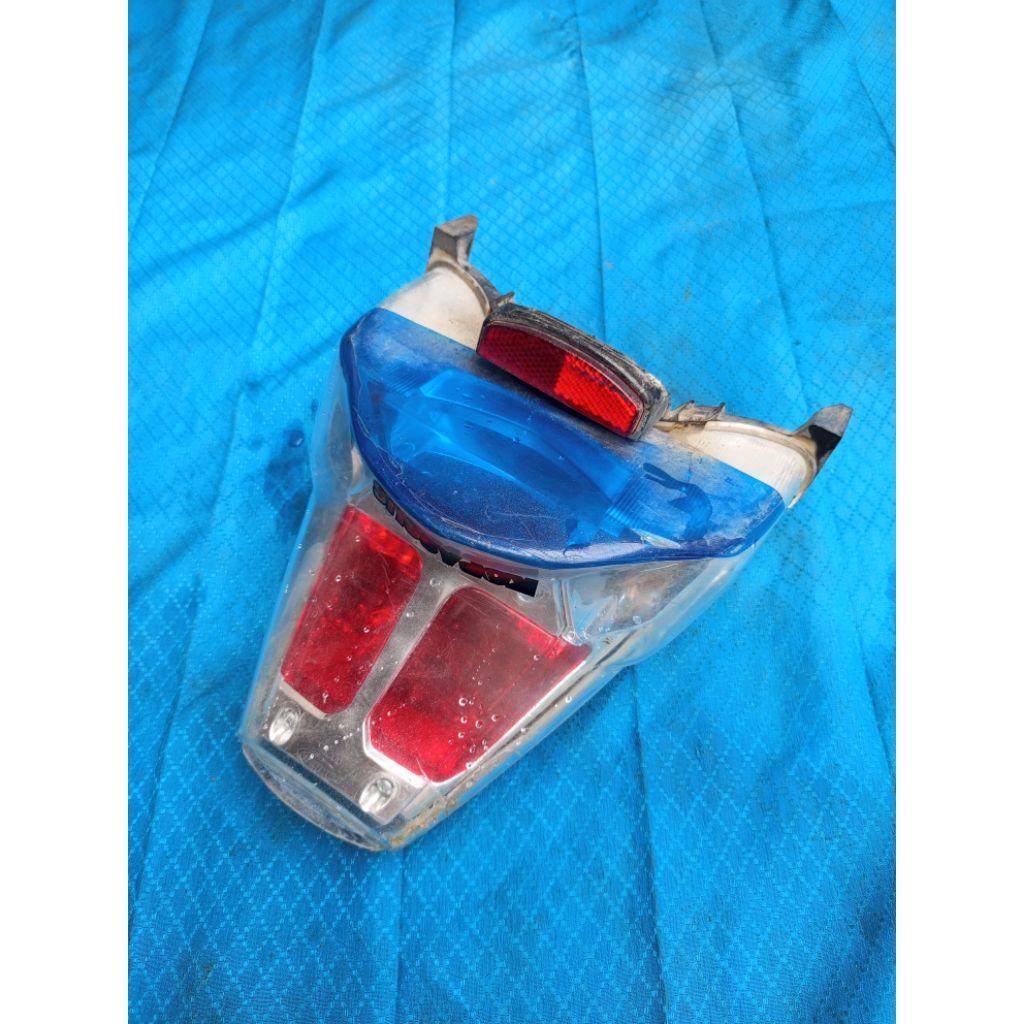 stoplam belakang Kawasaki athlete 125 Original / lampu belakang athlete Original copotan