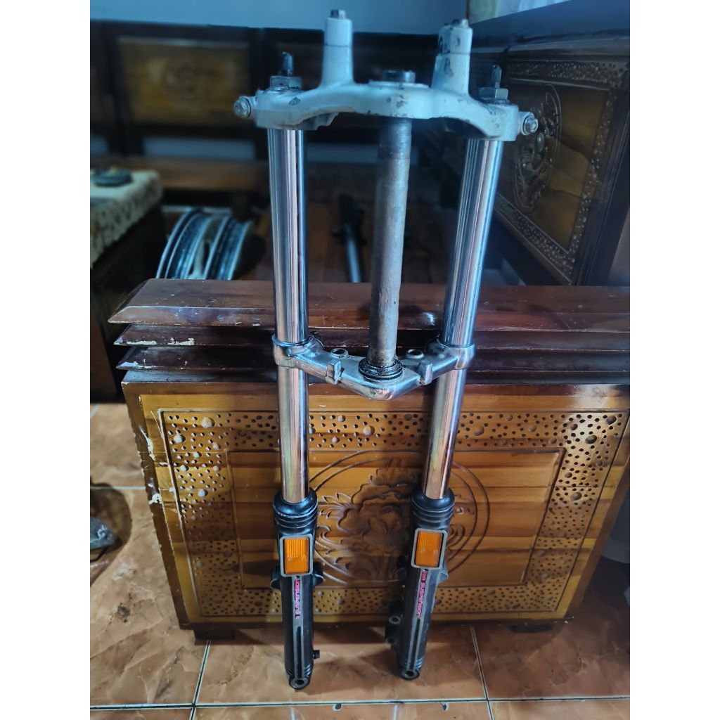 Shock dpan original copot'an gl max/pro