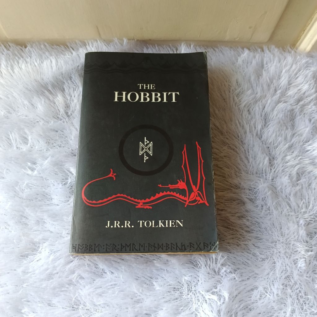 (English, Preloved) The Hobbit - J.R.R Tolkien