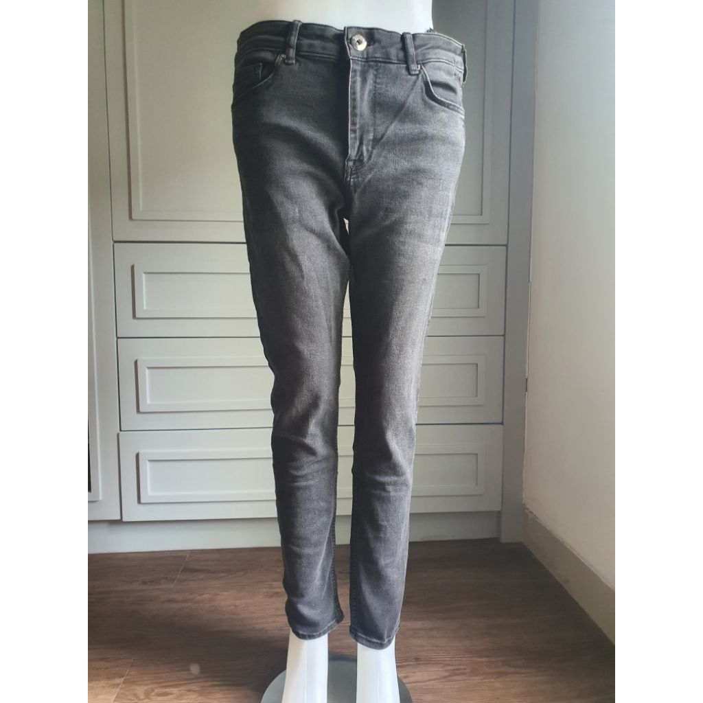 HnM Black Jeans Size 42