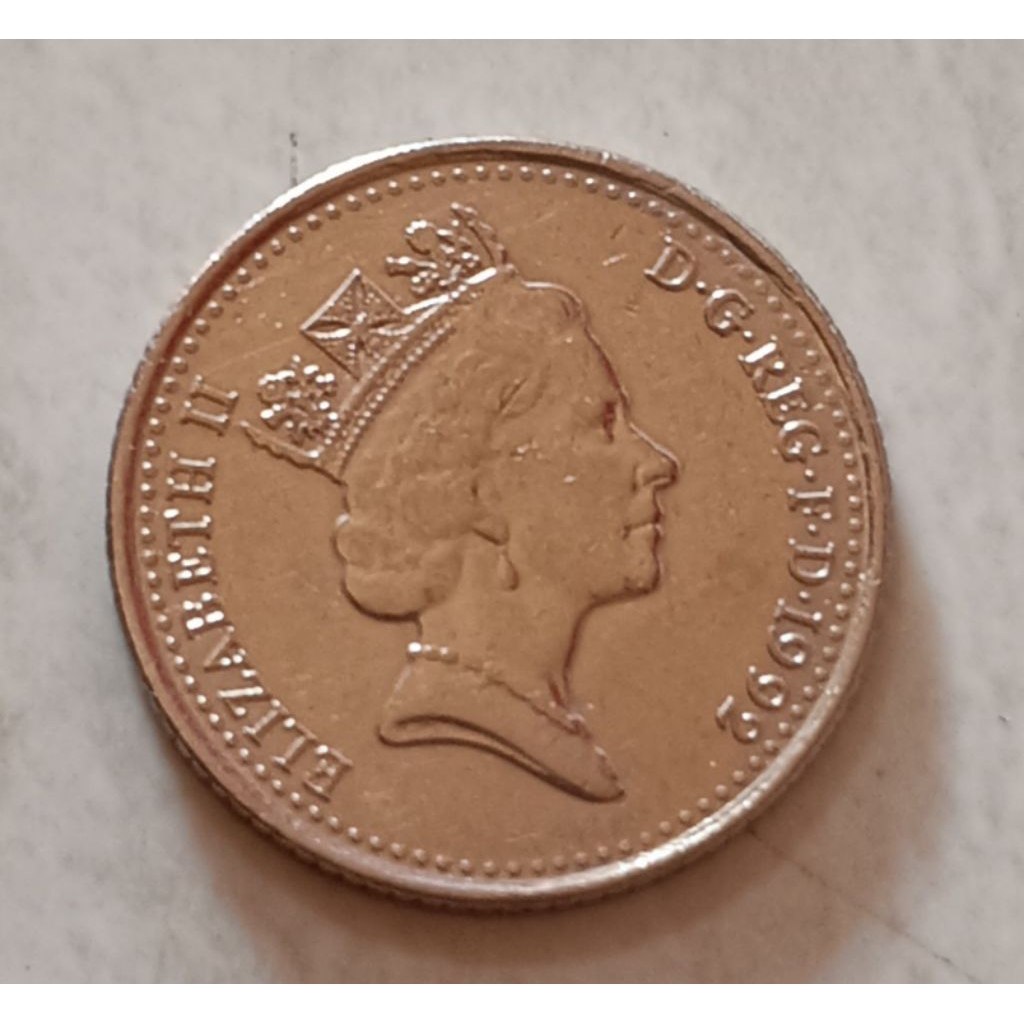 koin Inggris 10 pence tahun 1992..