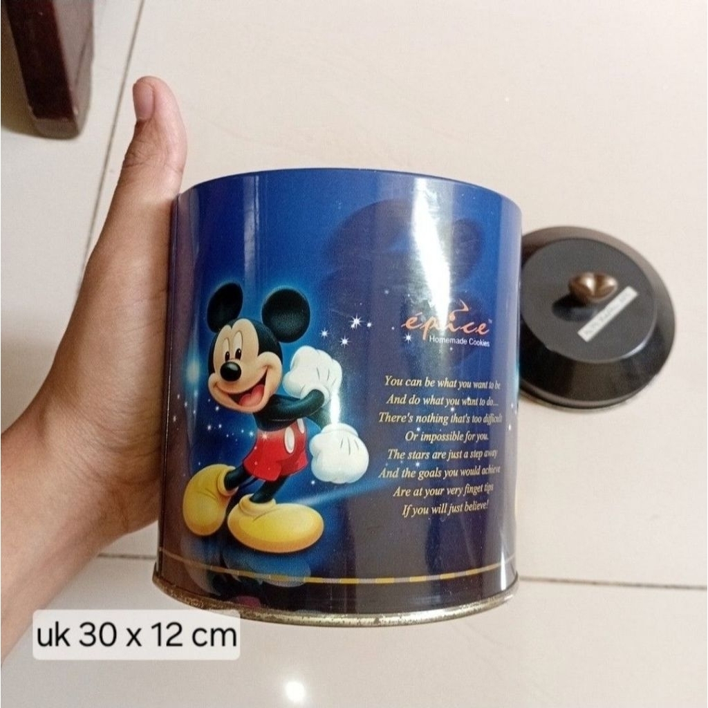 Preloved - Kaleng kosong bekas biskuit disneyland