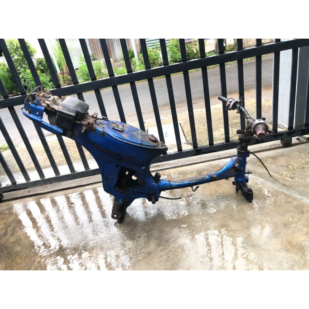 frame sasis rangka Motor Grand sesuai foto produk (bahan buat c70) jadul an dll