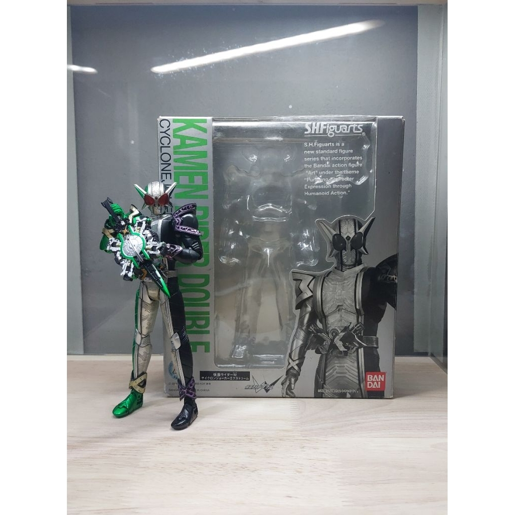 SHF Kamen Rider Double Extreme