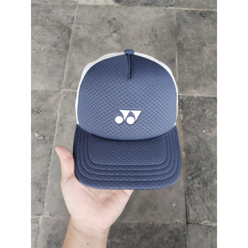 Topi Trucker Yonex