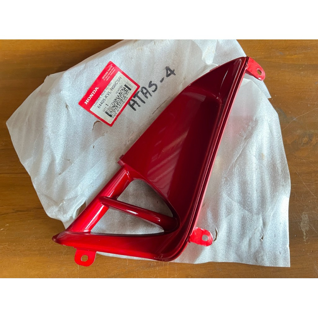 LOUVER SAYAP KANAN / KIRI SUPRA X 125 BATMAN MERAH MARON ORI AHM 64405-KVL-N00CSR / 64455-KVL-N00CSR