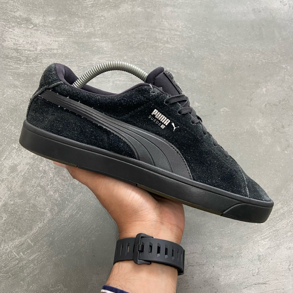 [Size 40] Puma Suede Skate Black Full Black Triple Black Second Original. Harga barunya 2 Juta Rupia