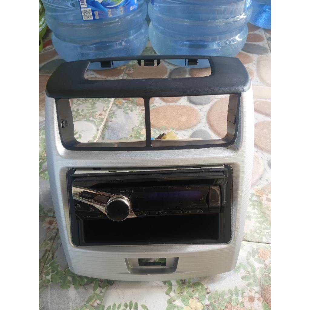 head unit Daihatsu xenia/avanza 2014 + frame