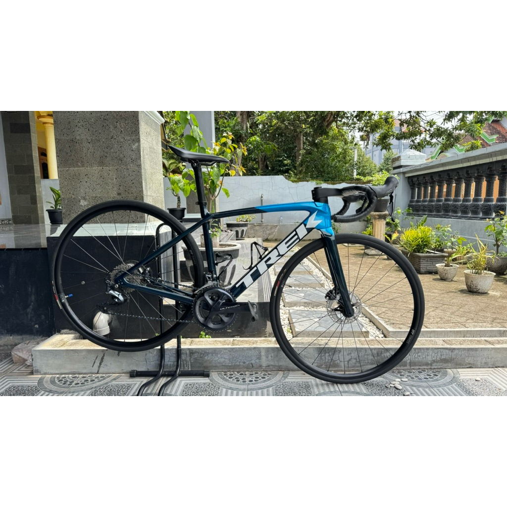 ROAD BIKE TREK EMONDA SL5 2022