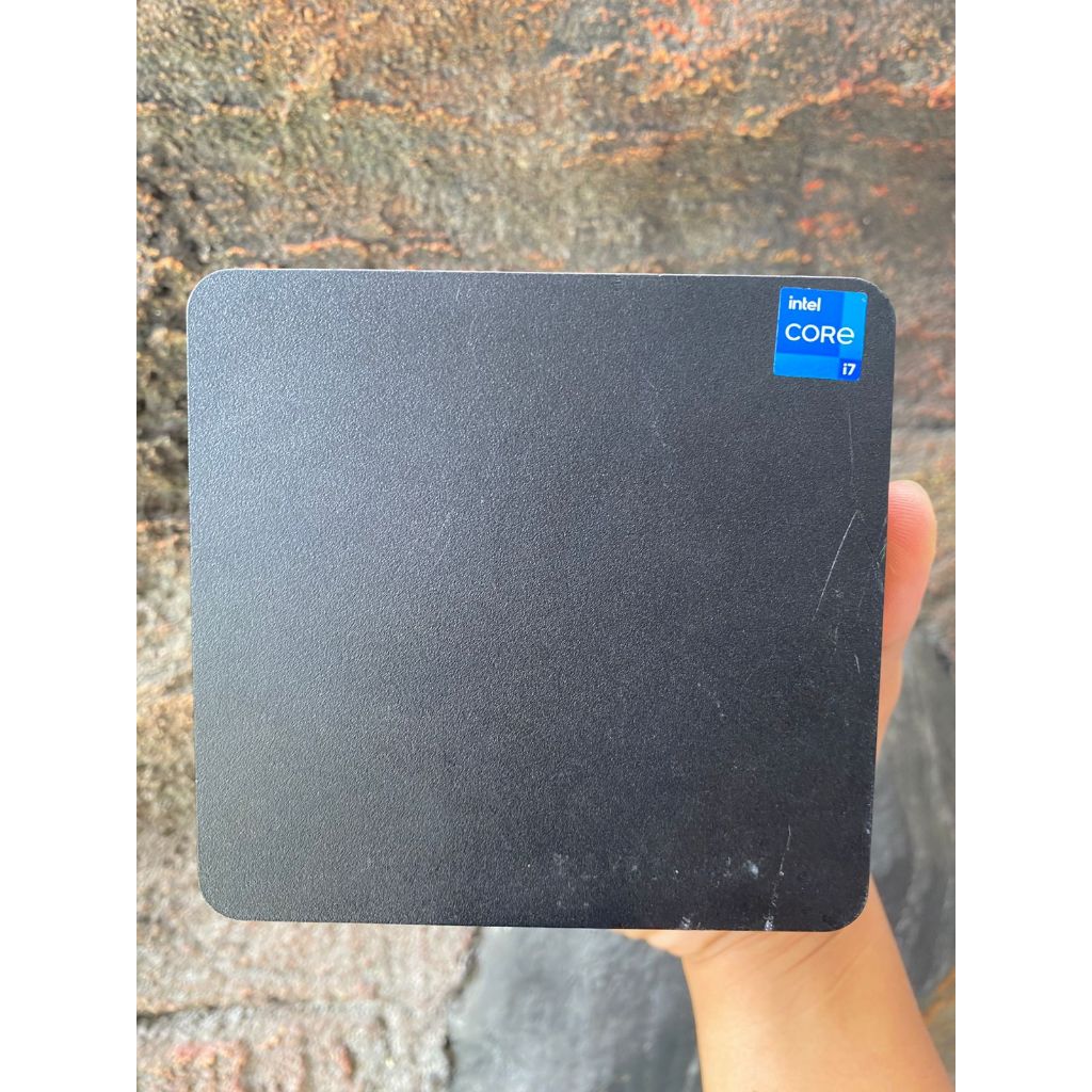 ASUS NUC PRO i7 gen 12 RAM 16GB storage 500GB gen 3