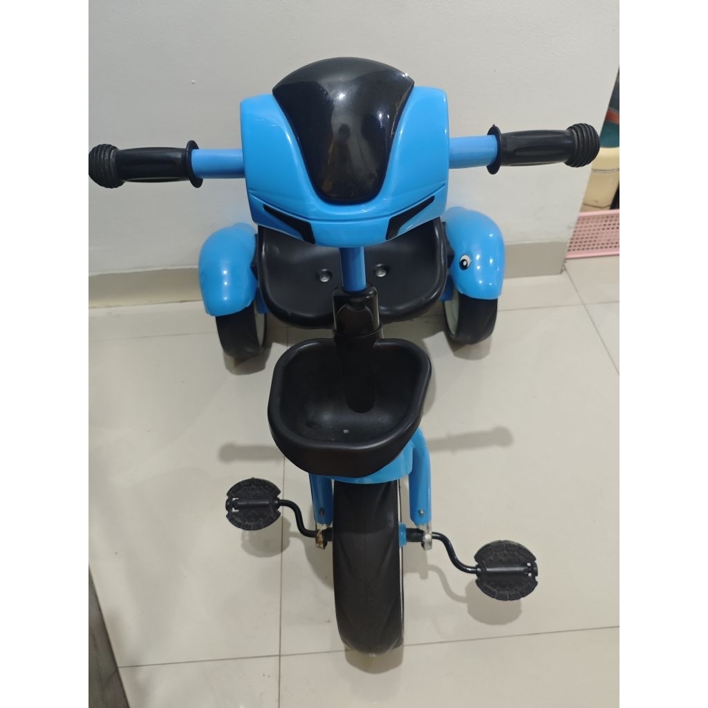 SEPEDA ANAK RODA TIGA COWOK CEWEK UNISEX (PRELOVED)