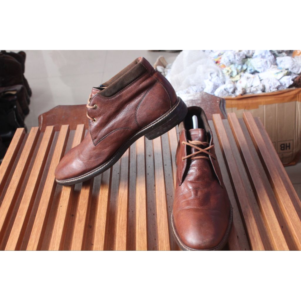 Sepatu Chukka Boot formal kulit tebal" Cole Haan" upper kulit asli outsole kokoh. size US 10,5 no43,