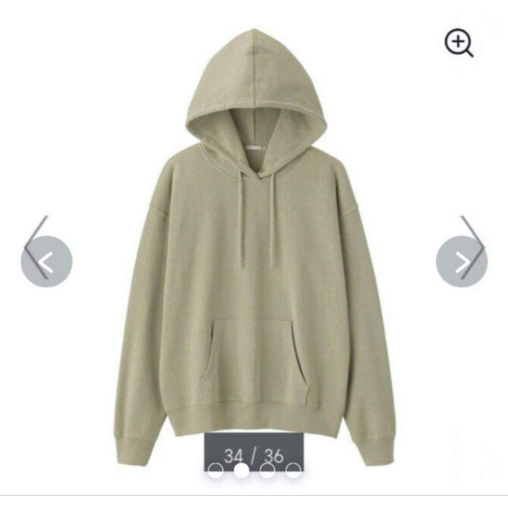 GU HOODIE IN SAGE GREEN