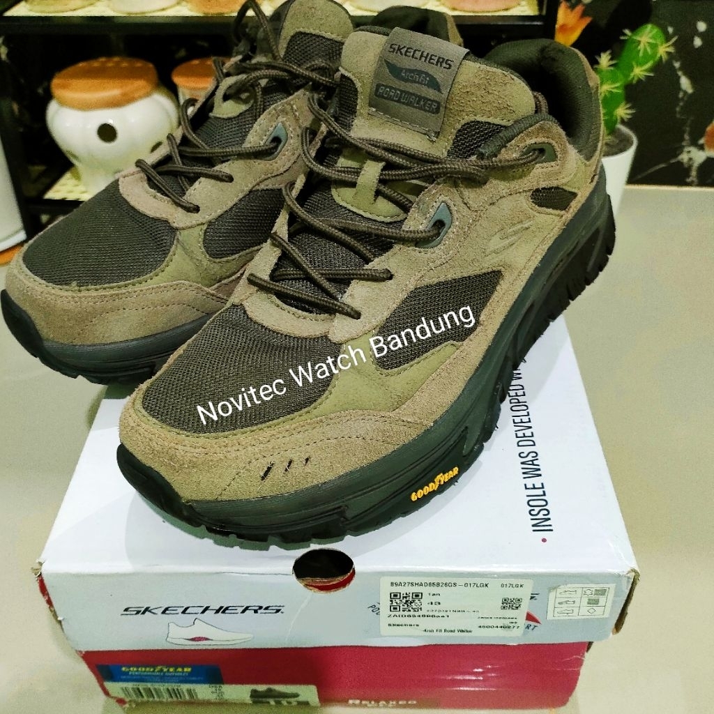 Skechers Arch Fit Road Walker Outsole Goodyear Second Like New | Full Set Box Original | Distributor