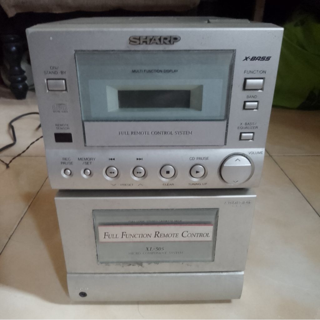 SHARP Radio Tape CD minus baca deskripsi SHARP MODEL XL-505L