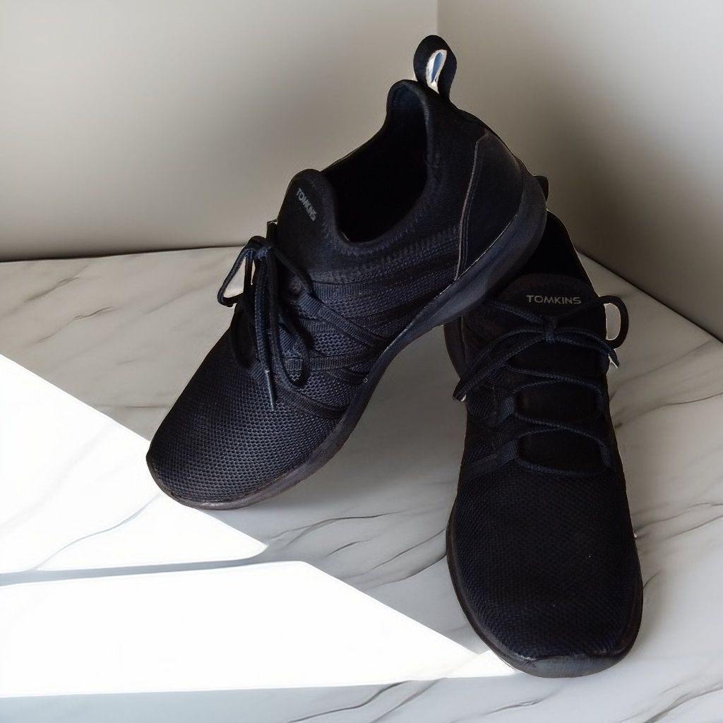 sepatu sekolah hitam PL tomkins