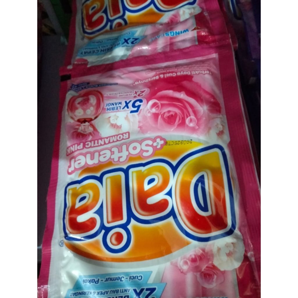 Daia Deterjen bubuk renceng 6pcs