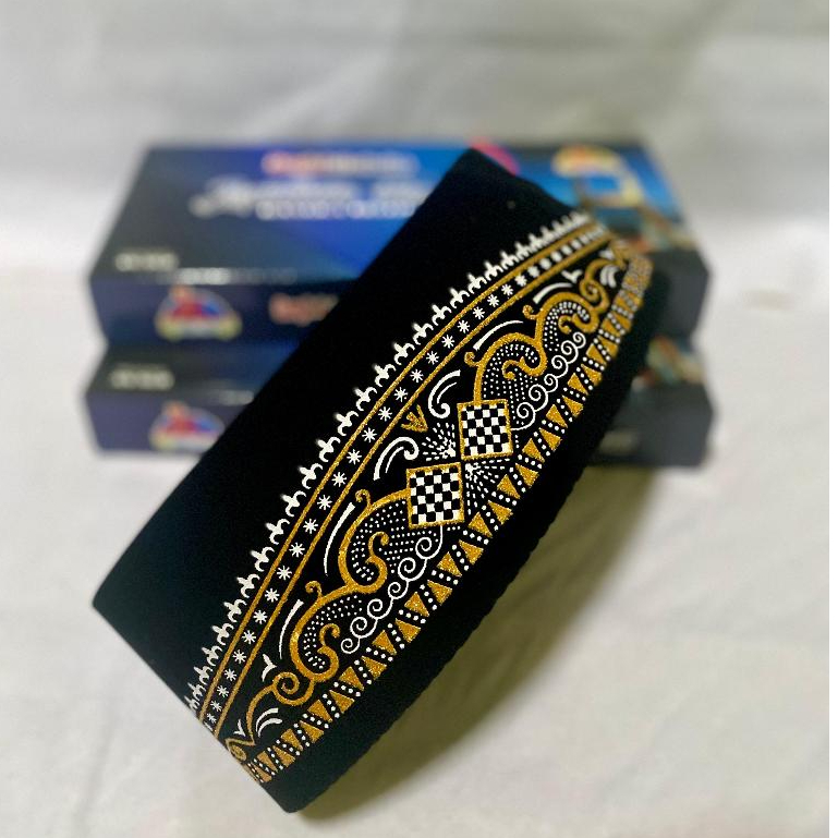Peci Batik Sablon Kuning, Batik Sablon Biru, Peci hitam bludru Premium Nyaman dipakai