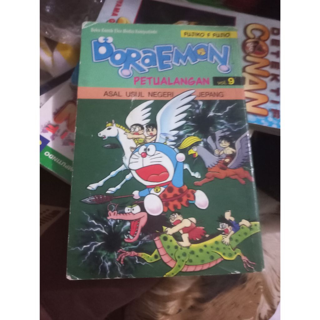 Komik Doraemon petualangan vol 9