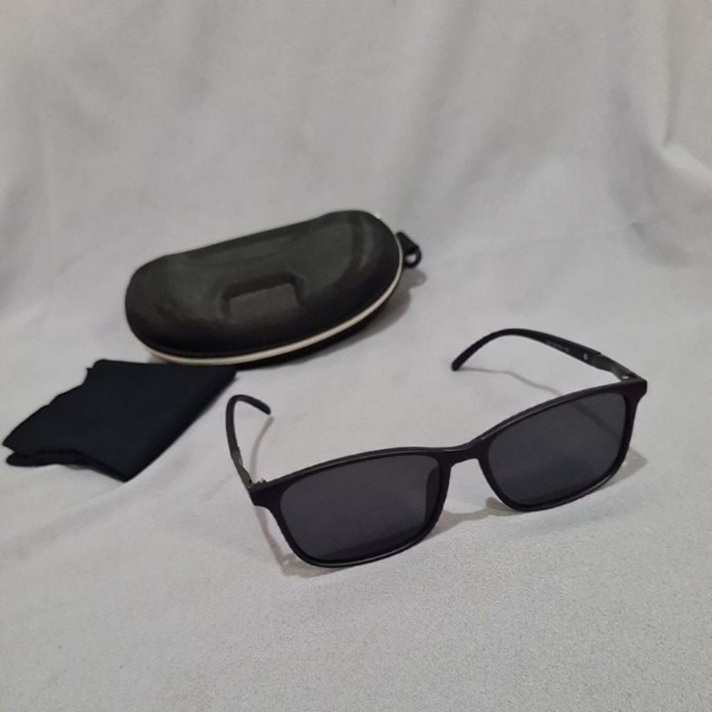 Kacamata Hitam POLICE Beach Guard