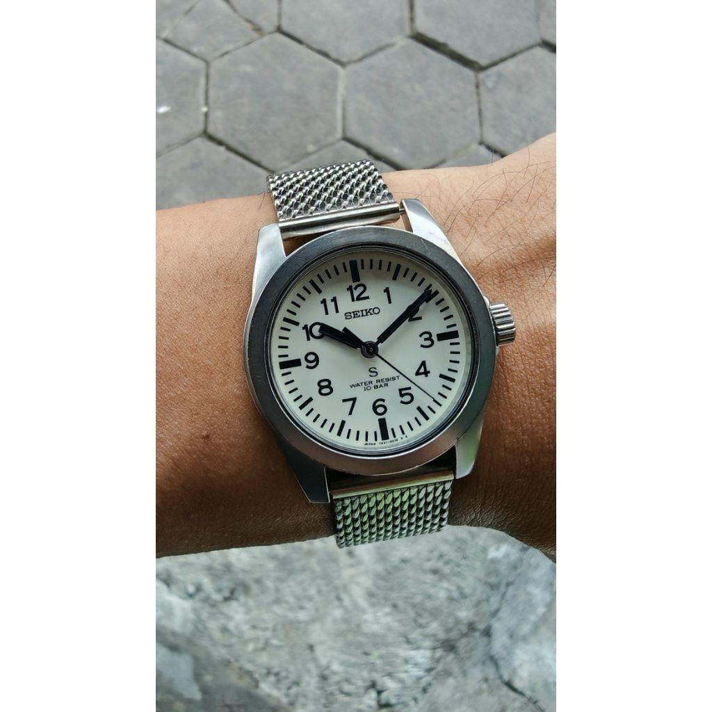 90s Seiko SUS 7N21-0010 Quartz clean White Dial Military Sport Dive diver Watch
