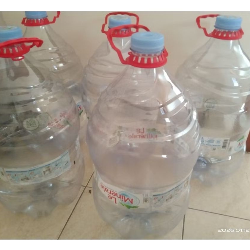 Galon Kosong Le Mineral 15 Liter / Galon Kosong Bekas Pemakaian Pribadi / Galon Kosong Tanpa Air di 