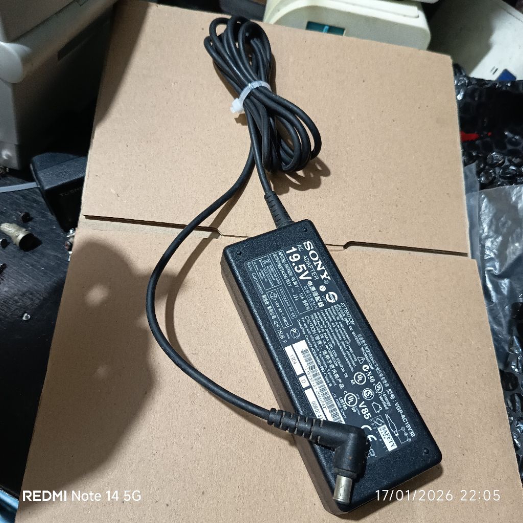 Adaptor tv sony 19,5v 3,9a ori bawaan
