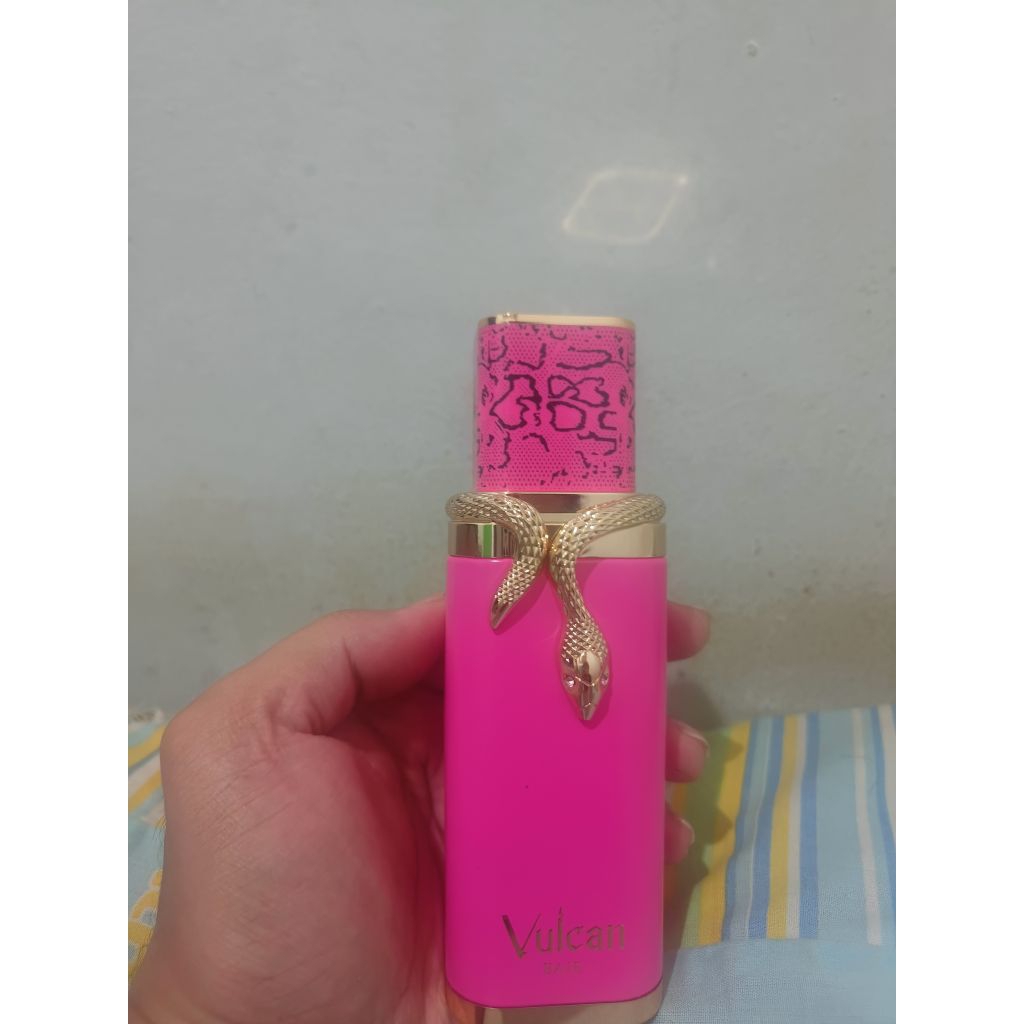 French Avenue Vulcan Feu Preloved