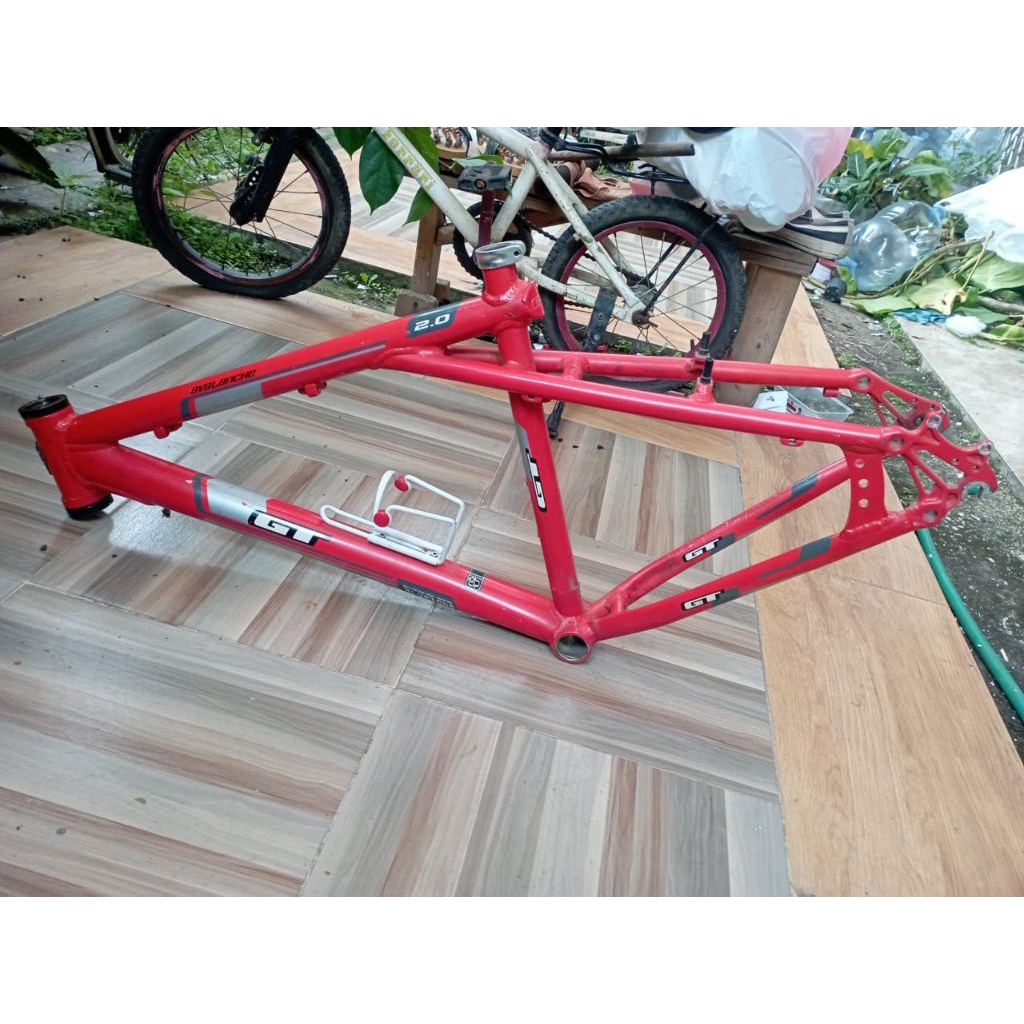 frame second sepeda GT avalanche 2