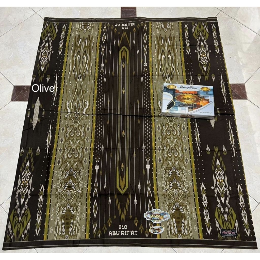 sarung Abu Rif'at