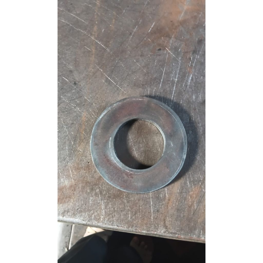 plat bulat diameter 134mm lubang tengah 82mm tebal 14mm
