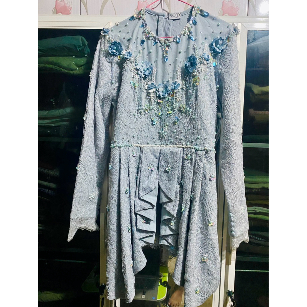 Sewa Kebaya Ivory/ Dress mewah