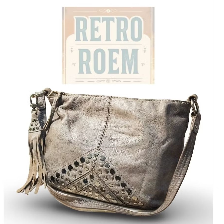 shoulder bag theSak stud grey