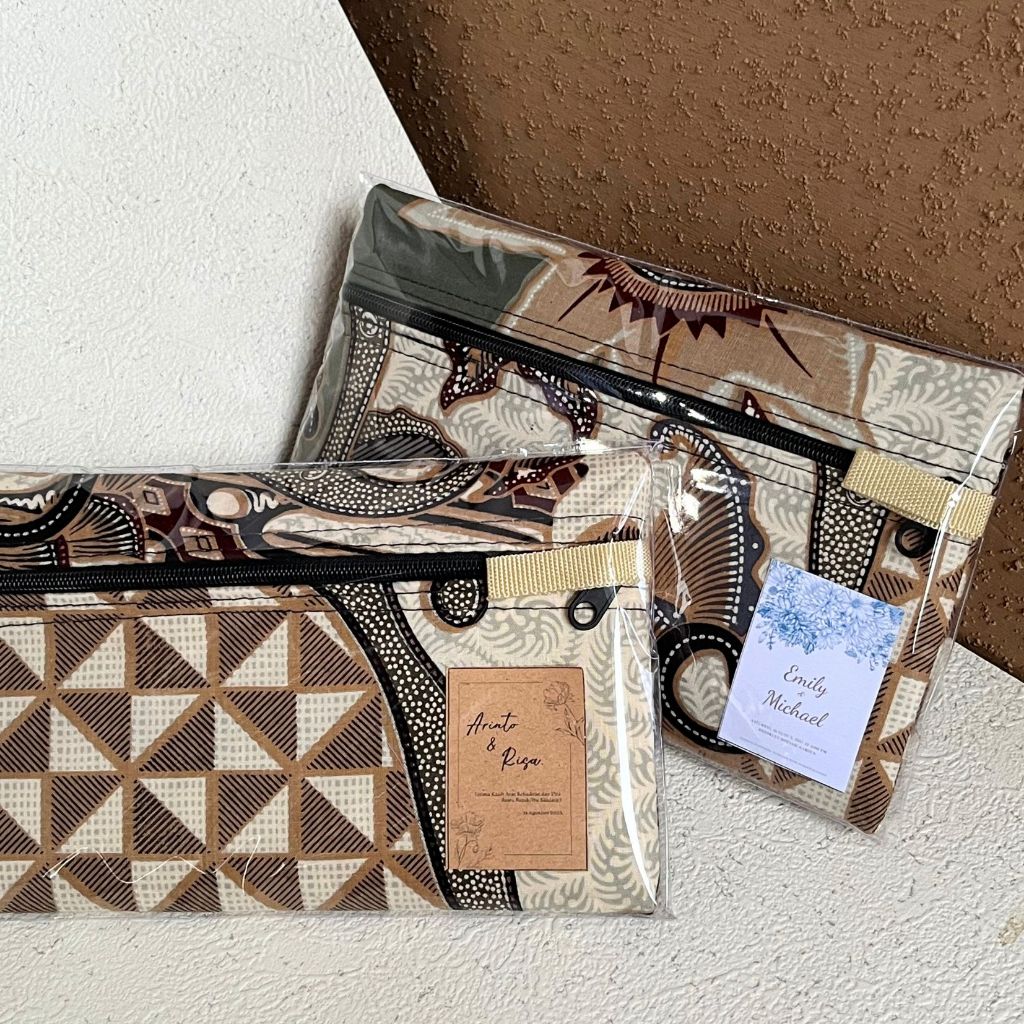 Souvenir pernikahan/khitanan/aqiqahan pouch dompet batik khas jogja (11cm x 19 cm)