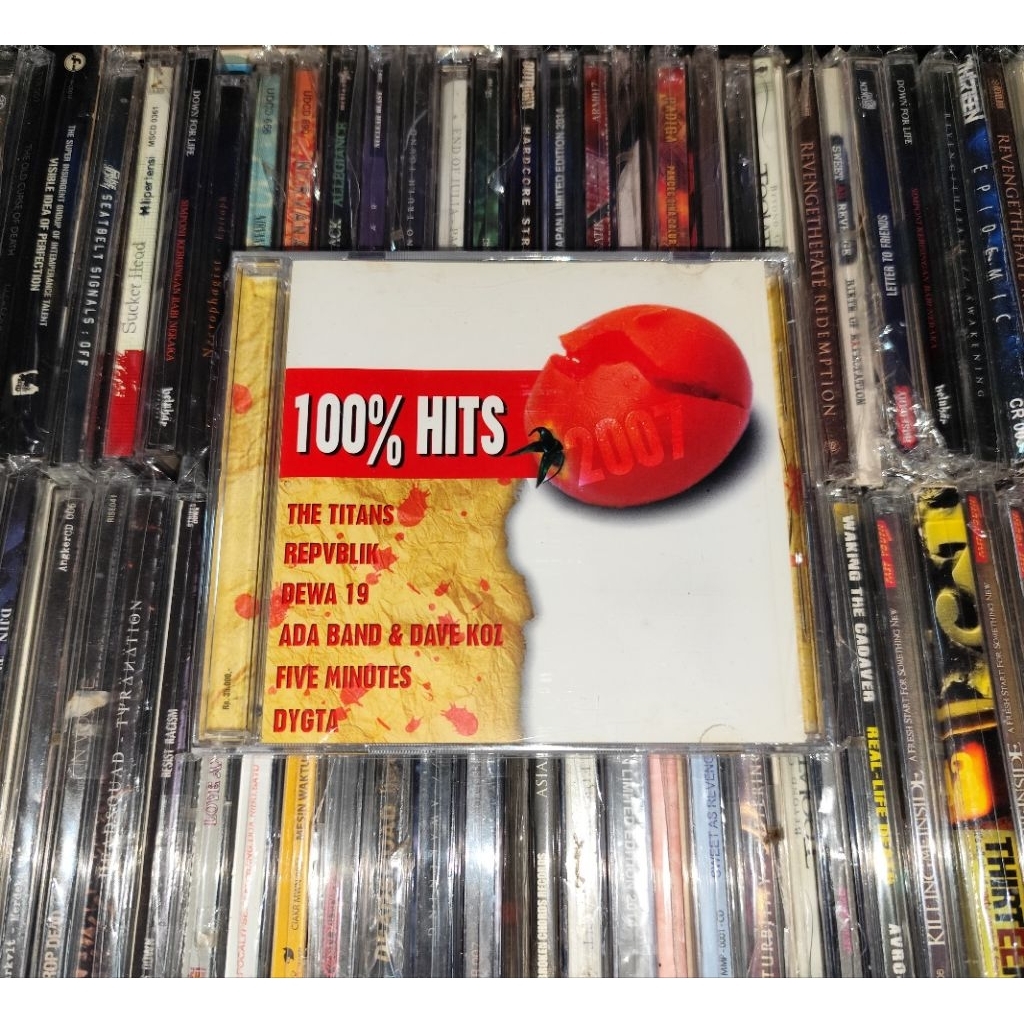 CD 100% Hits 2007 - The Titans, Republik, Dewa 19, Five Minutes, Naif, Andra & The Backbone, Djoker,