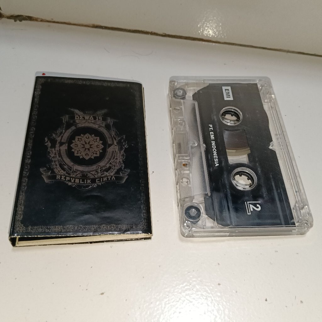 KASET PITA DEWA - REPUBLIK CINTA