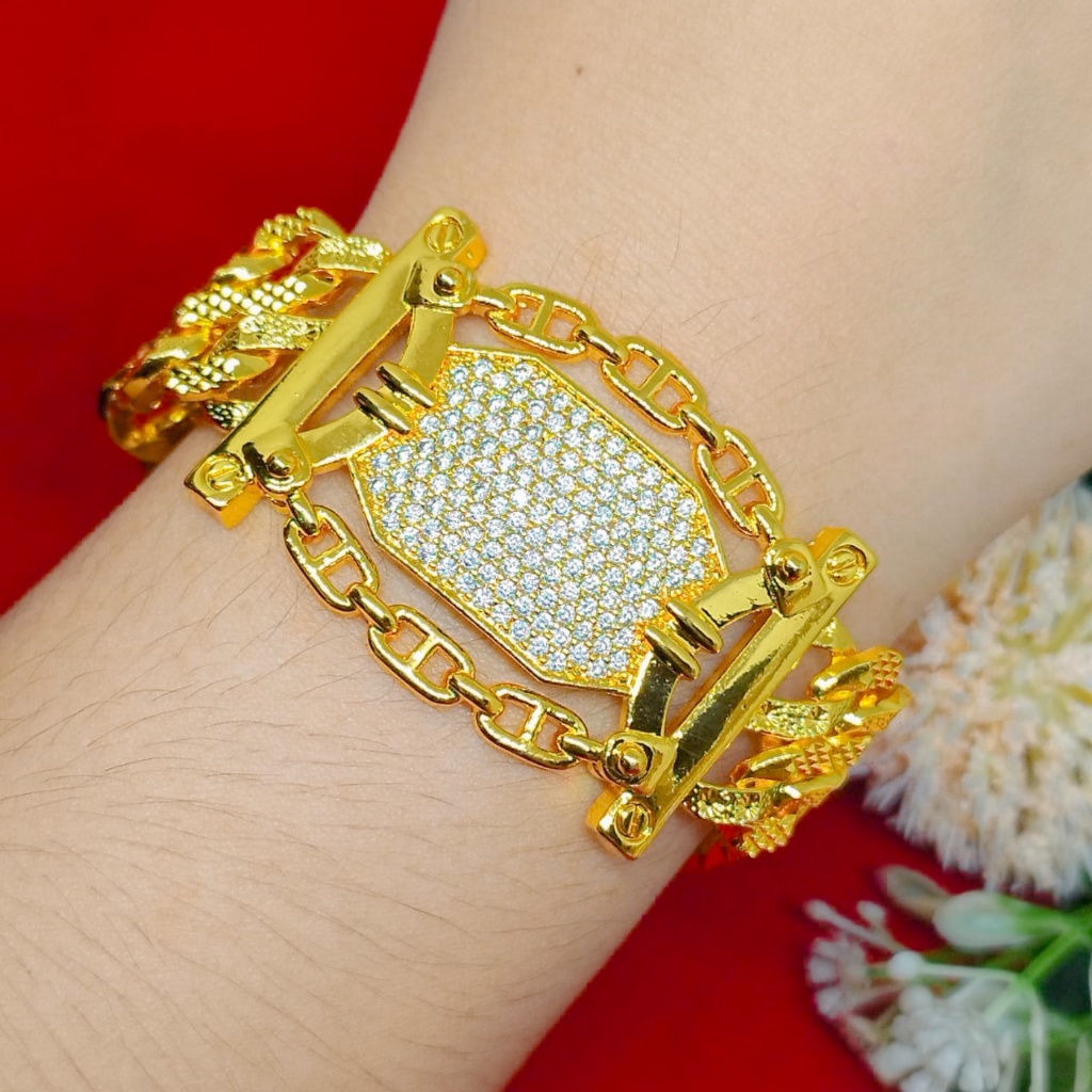 Gelang imitasi bergaya jam tangan berlapis emas 24 karat, elegan dan serbaguna, tersedia untuk pembe