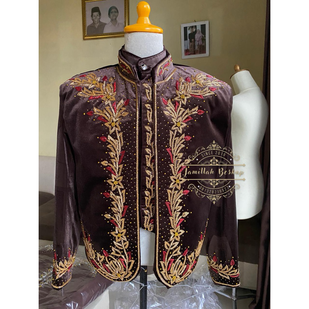Beskap pengantin pria || Beskap jawa || Beskap solo || Beskap bludru mahogany || Mahogany bludru || 