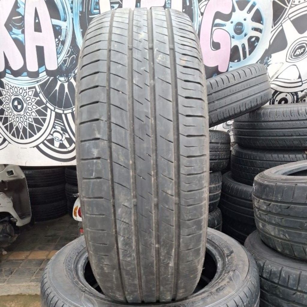 Ban copotan Dunlop sp sport LM705 215 65 R16