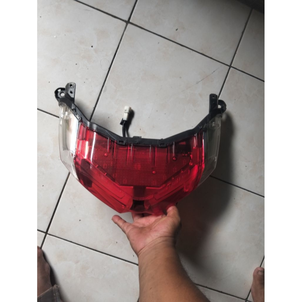 lampu stop NMAX new original copotan.  lampu Belakang NMAX new original second. kondisi normal