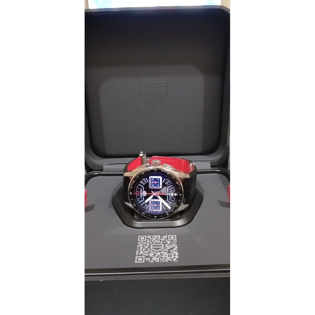 Tag Heuer Connected Calibre E4 42mm Dapat Bonus Strap