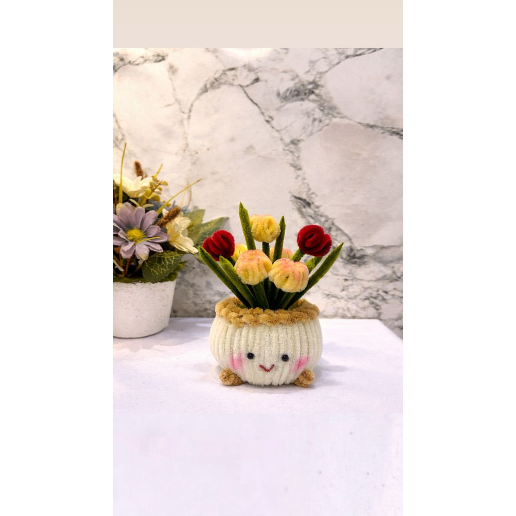 pot bunga boneka kawat bulu