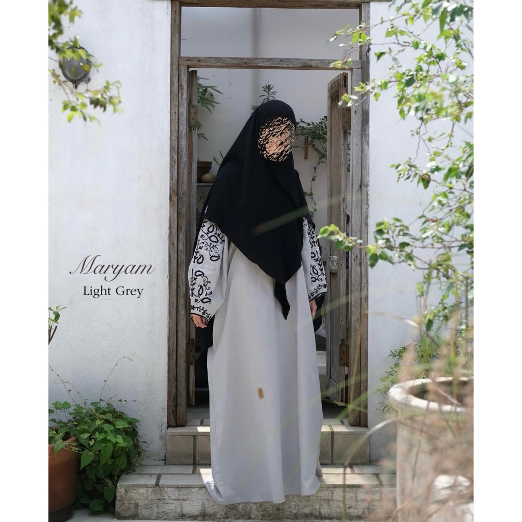 Maryam Abaya dari Aafiya