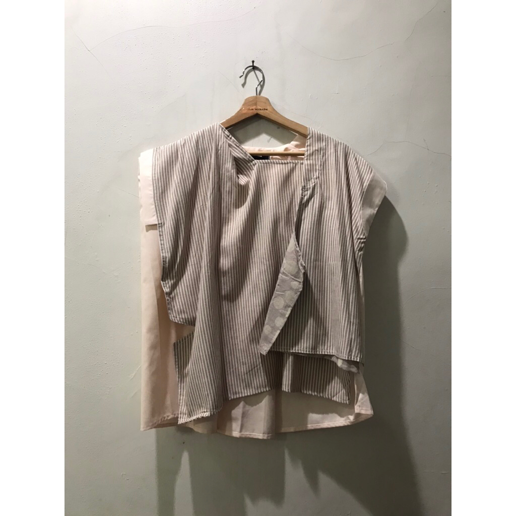 OLINE WORKROBE - MASARU TOP IN NUDE STRIPE