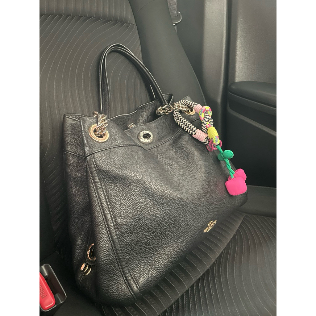 Coach Vintage Edie 31 Turnlock Pebble Leather Shoulder Bag – Black