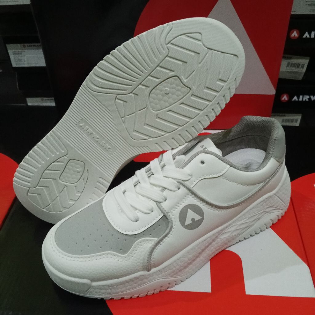 Airwalk Camilla (white/grey)